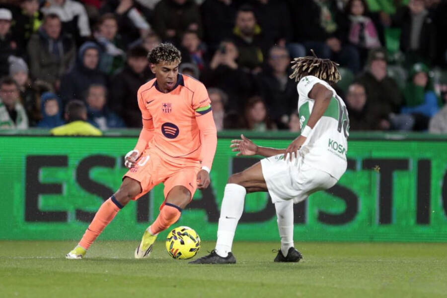 Elche vs Barcelona (03:00 – 01/02) | Xem lại trận đấu