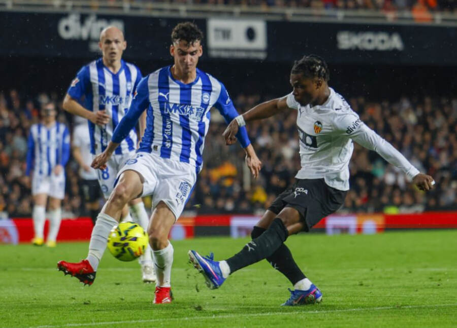 Valencia CF vs Alavés (03:00 – 09/03) | Xem lại trận đấu