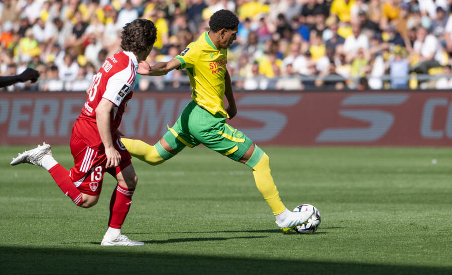 FC Nantes vs Brest (22:15 - 19/04)