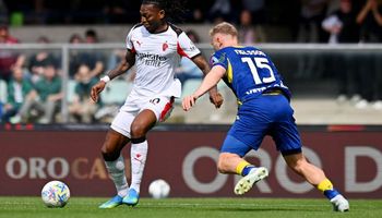 Hellas Verona vs AC Milan (20:00 – 19/04) | Xem lại trận đấu